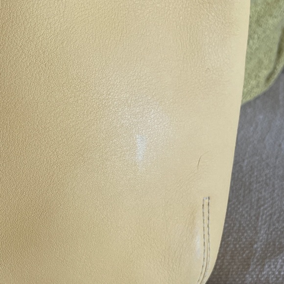 SOLD! Vintage Coach Yellow Leather Shoulder /Crossbody Handbag Purse No.9326 - Picture 8 of 11